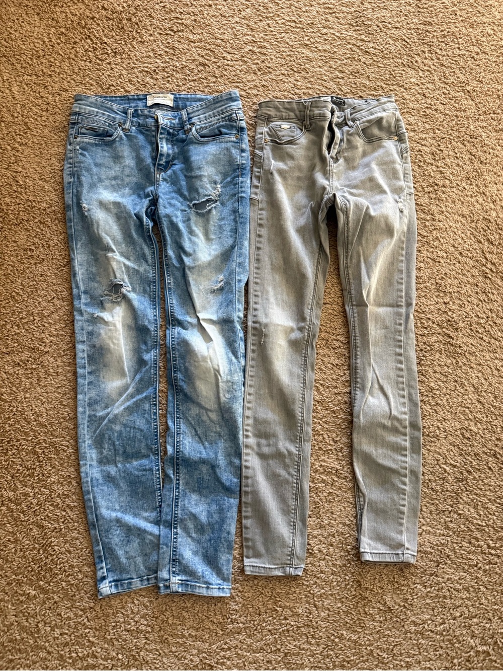 stradivarius Women’s Skinny Jeans - Blue and Gray Pair